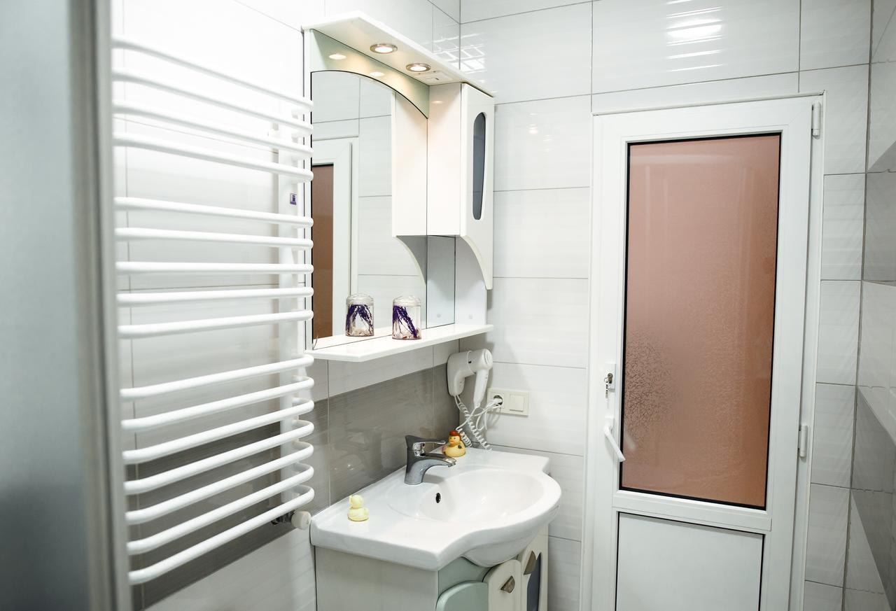Sweet Home Hostel \u002F Guest House TTchernivtsi Extérieur photo