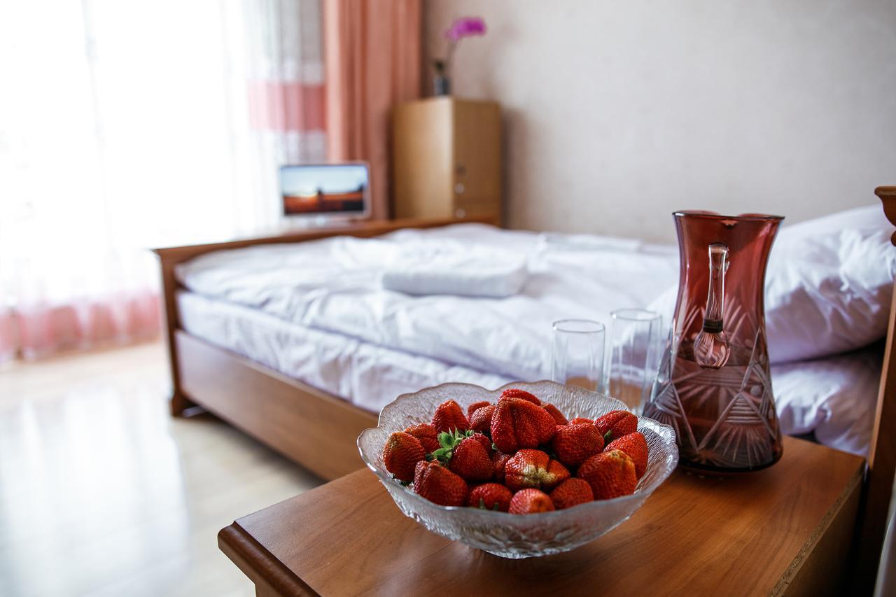 Sweet Home Hostel \u002F Guest House TTchernivtsi Extérieur photo