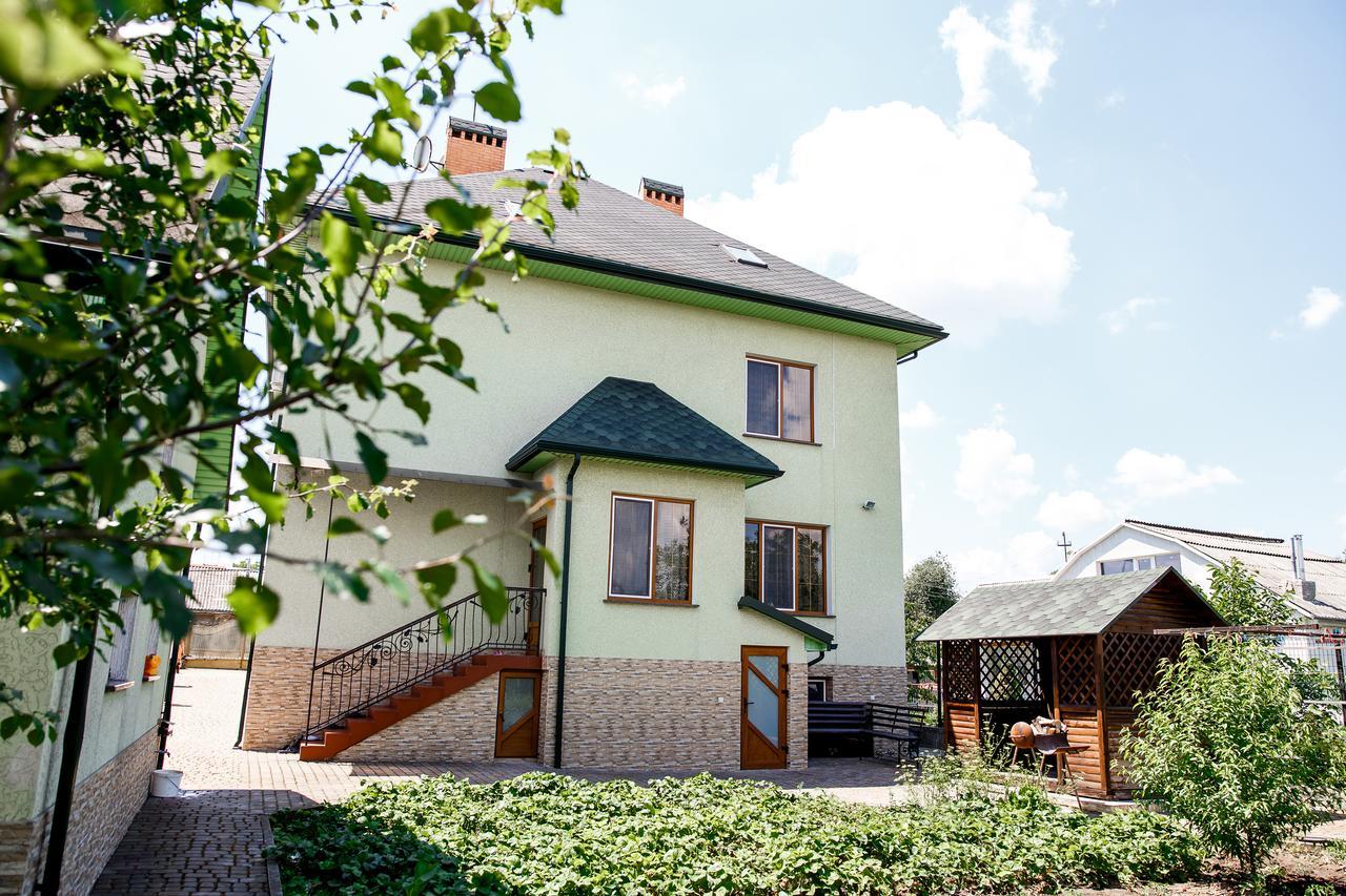 Sweet Home Hostel \u002F Guest House TTchernivtsi Extérieur photo