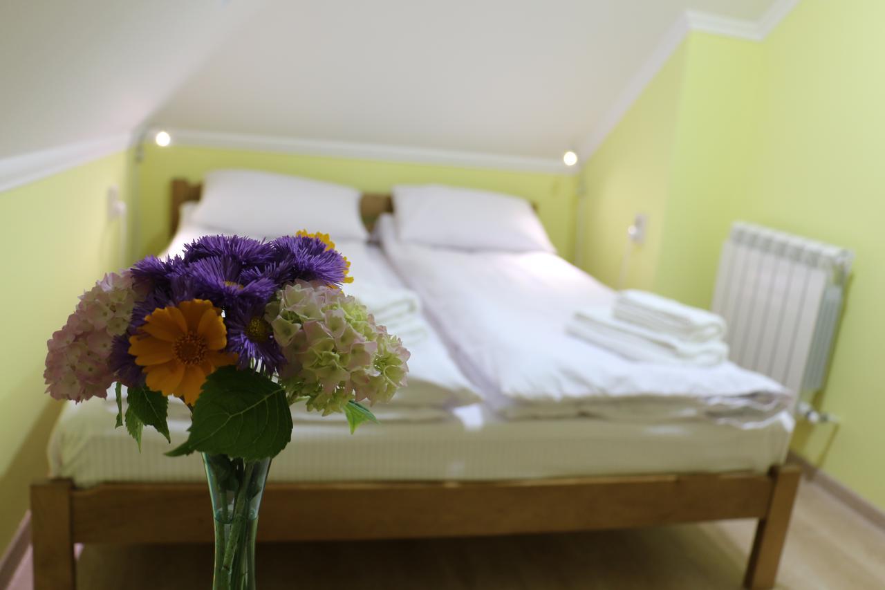 Sweet Home Hostel \u002F Guest House TTchernivtsi Extérieur photo