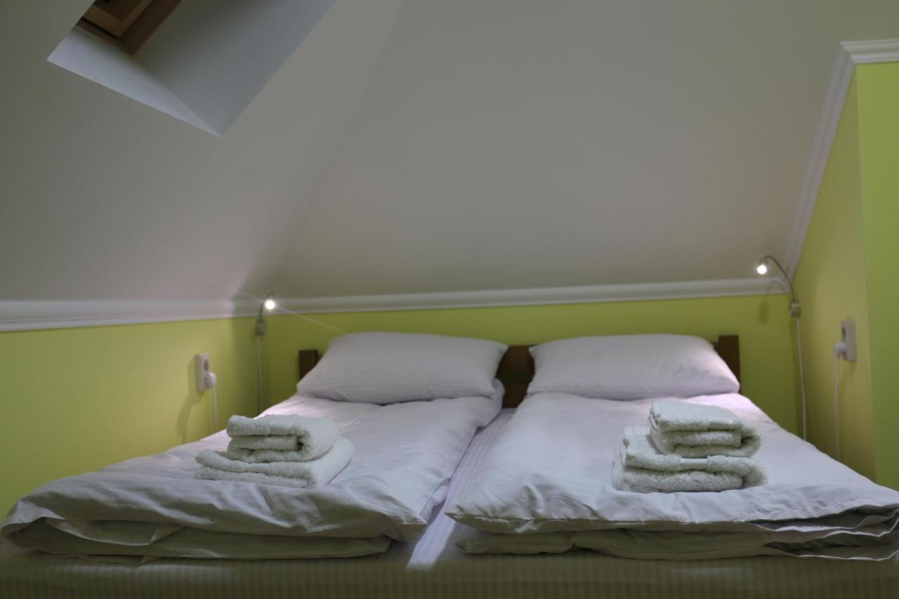 Sweet Home Hostel \u002F Guest House TTchernivtsi Extérieur photo
